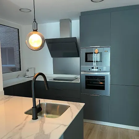Aixa Apartament *